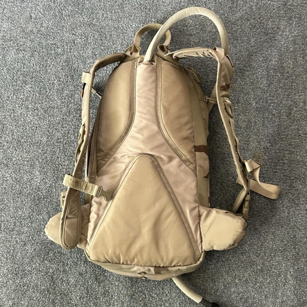 CamelBak Hydration Backpack Tan Camo One Size Omega 3.0L 100oz MOLLE Hiking - Picture 5 of 12